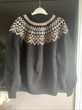 Women's Black Fair Isle Crewneck Sweater - Classic Nordic Knit